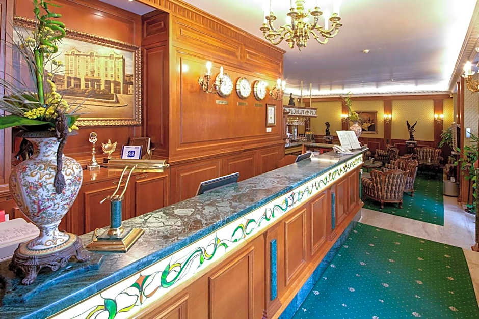 Grand Hotel London