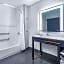 LaQuinta Suites by Wyndham South Bend Notre Dame Area