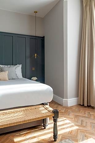 Two-Bedroom Apartment with Two Double Beds