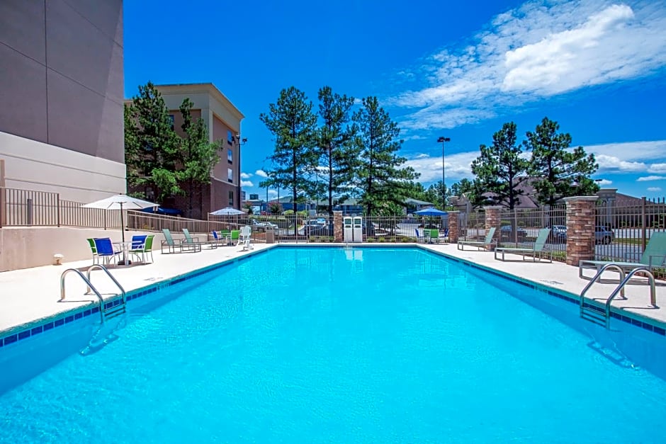 Holiday Inn Express & Suites Augusta West - Ft Gordon Area, an IHG Hotel