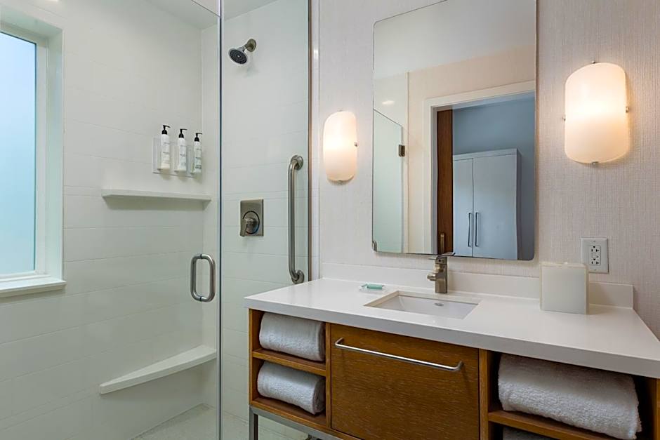 SpringHill Suites by Marriott Oceanside Beach