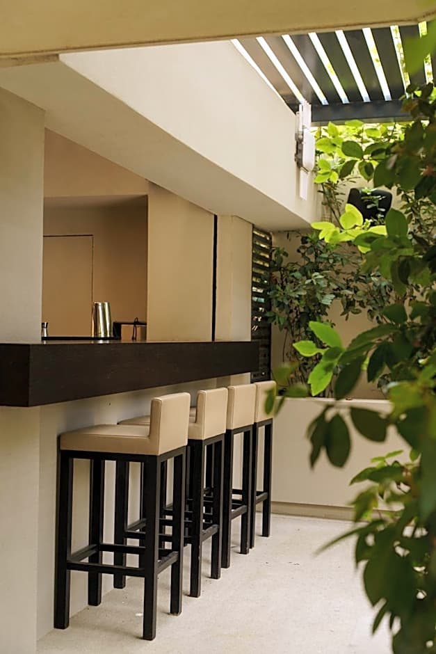 Divani Escape - Adults Only