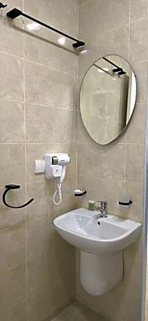 Basic Triple Room