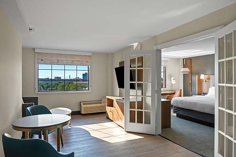 Holiday Inn Niagara Falls State Park Entry By IHG