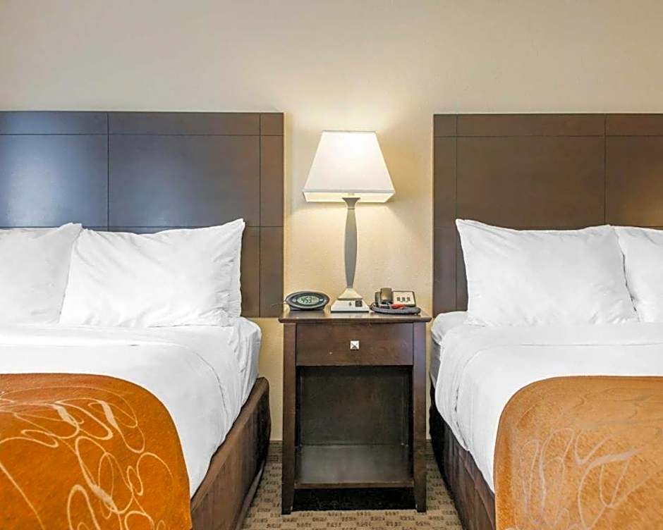 Comfort Suites