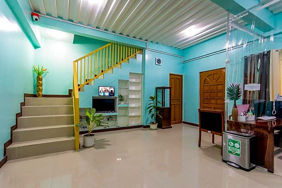 La Belladoza near Airport