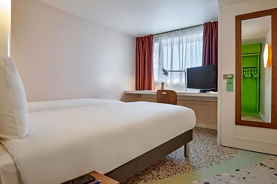 Greet Hotel Versailles - Voisins Le Bretonneux