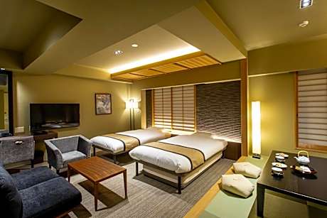 Deluxe Family Room