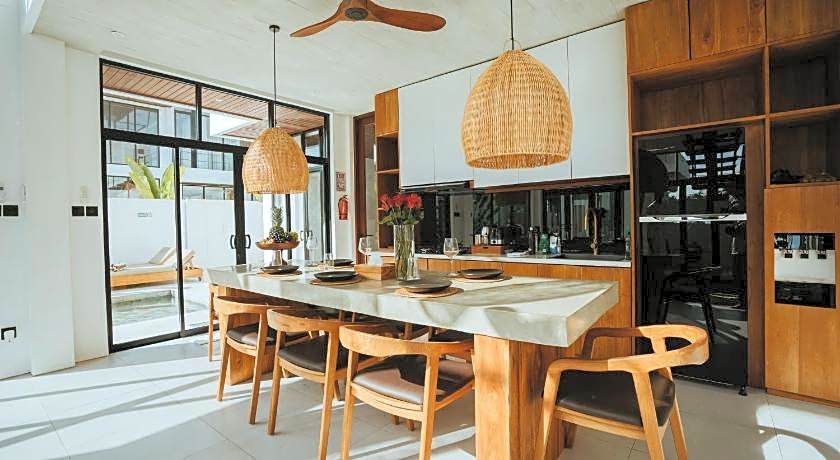 Luxury Baliwood Residence Villas