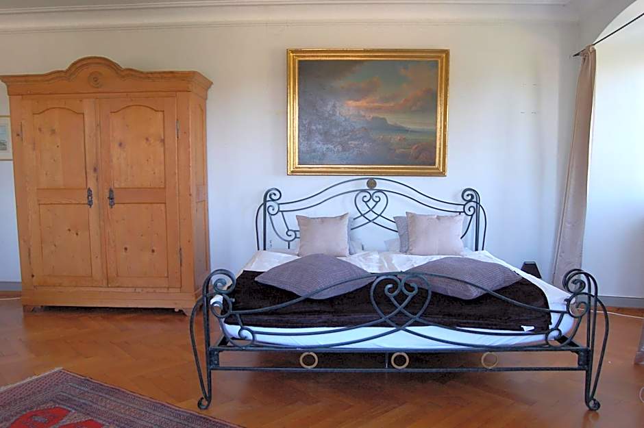 Hotel & Restaurant Schloss Schwandegg