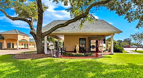 Best Western Forest Inn