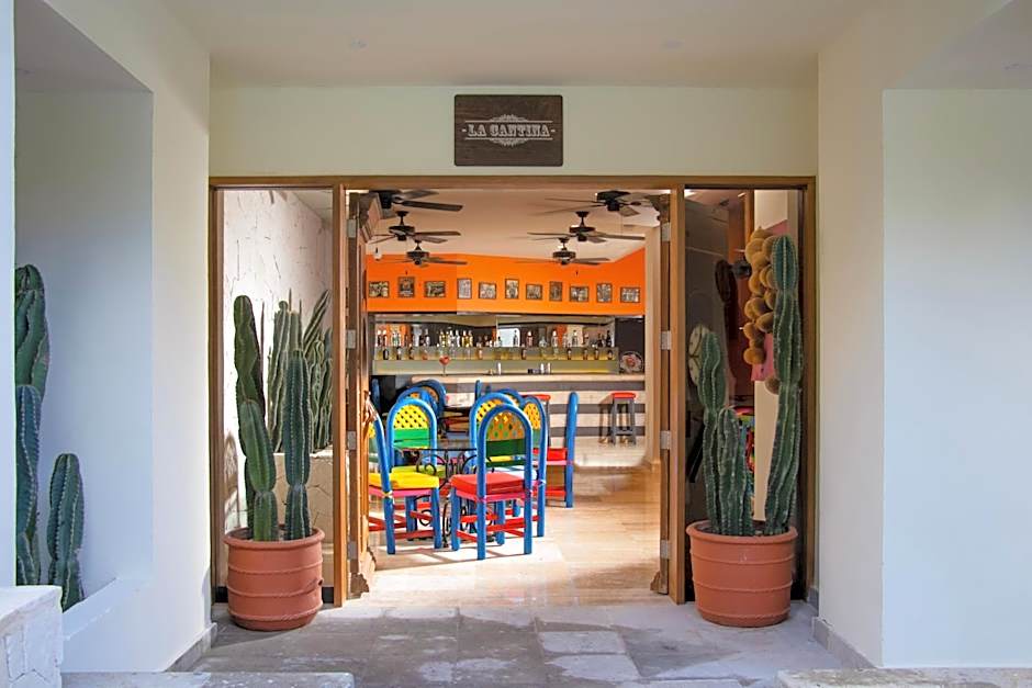 Oh! The Urban Oasis - Adults only