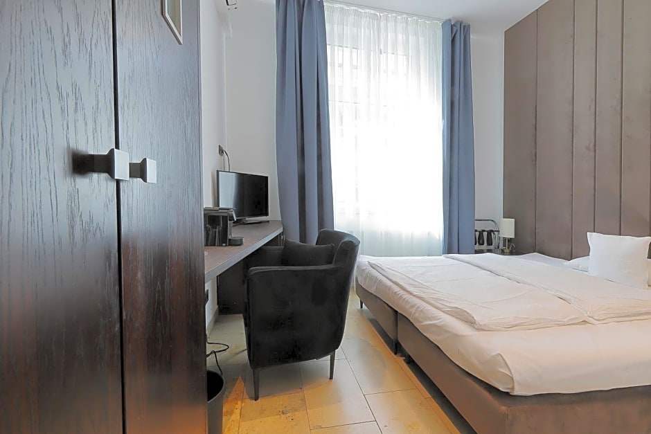 DEVIN Art Hotel