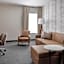 Inn at Bellefield / Hyde Park