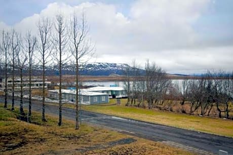Golden Circle Apartments