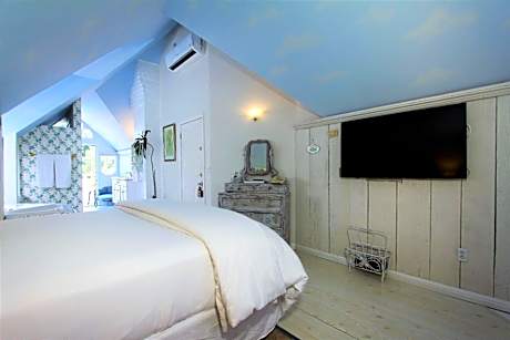 King Suite with Spa Bath