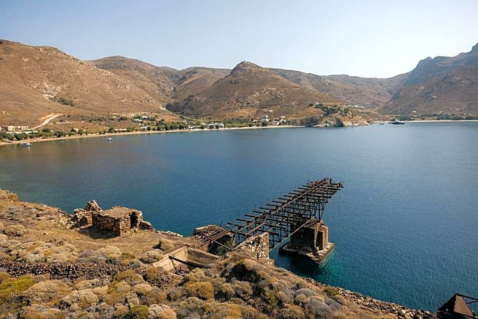 NŌSTOS Serifos