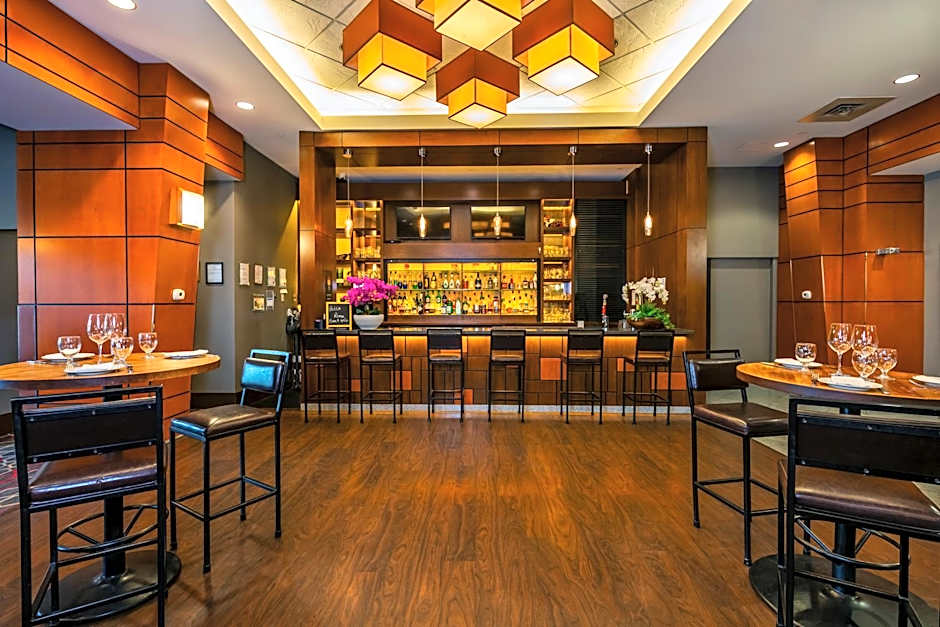 Grand Park Hotel Vancouver Airport, Ascend Hotel Collection