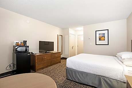 Queen Room - Non-Smoking