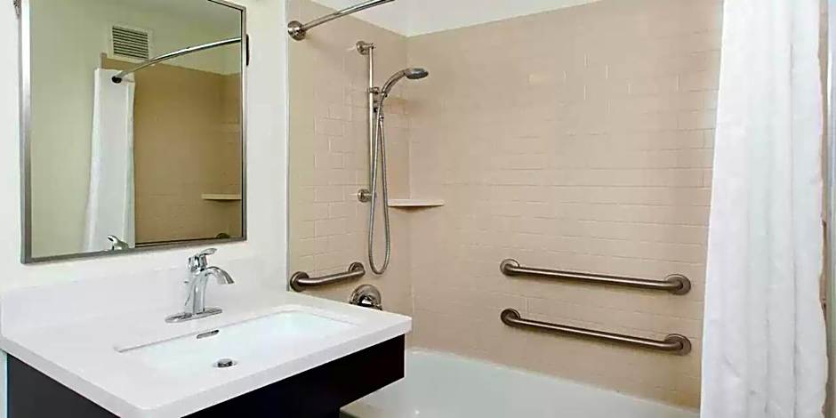 MainStay Suites- Kansas City Overland Park