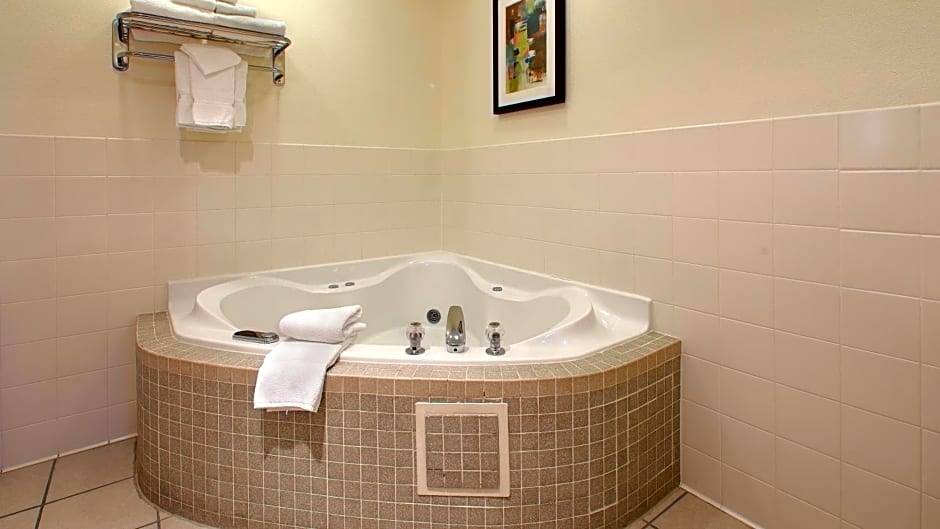 Best Western Rocky Mountain Lodge
