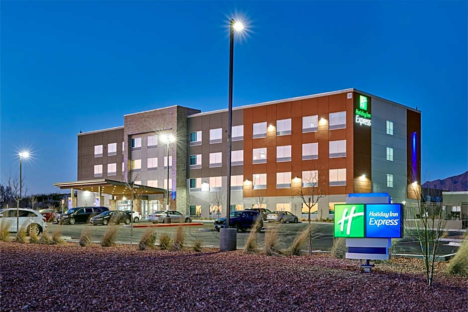 Holiday Inn Express & Suites El Paso - Sunland Park Area by IHG