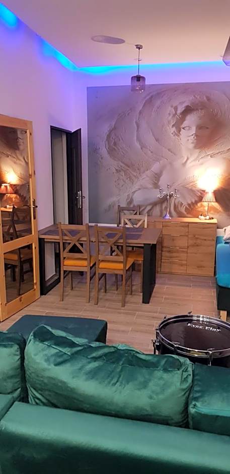 Apartamenty PRETTY WOMAN meldunek samodzielny 24h - noclegi Bytom Chorzów Katowice