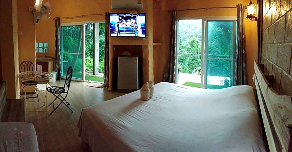 Baandin Chiewlarn Resort