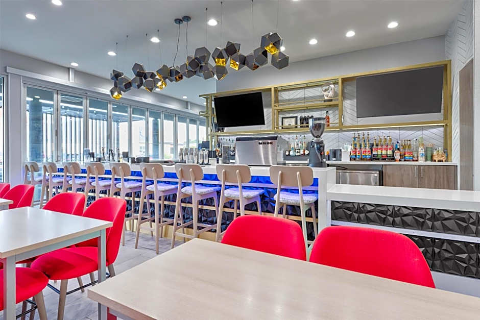 Home2 Suites by Hilton Paris