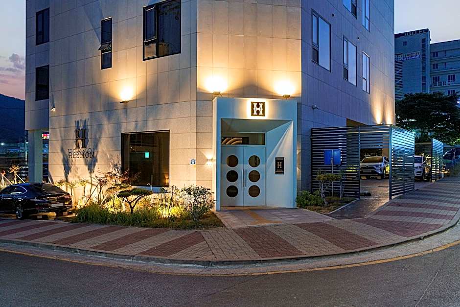 Hermon Hotel