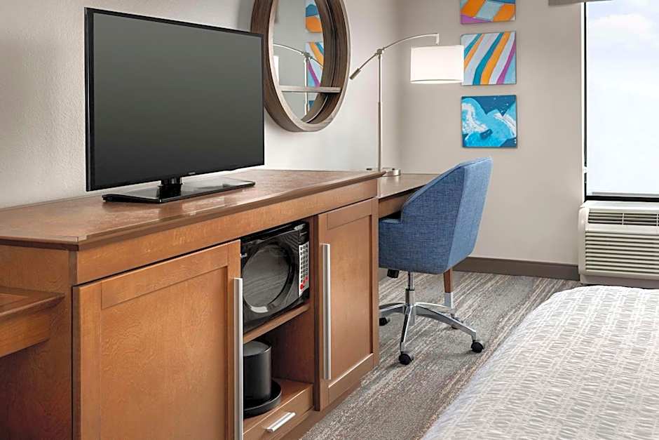 Hampton Inn By Hilton & Suites Lake Mary At Colonial Townpark