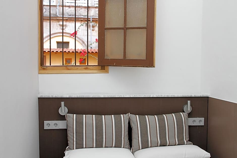 BCN Home Guest House