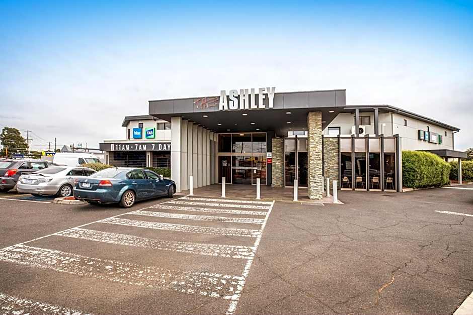 Nightcap at Ashley Hotel