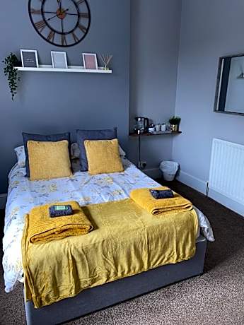 Family Room (2 Adults + 1 Child)