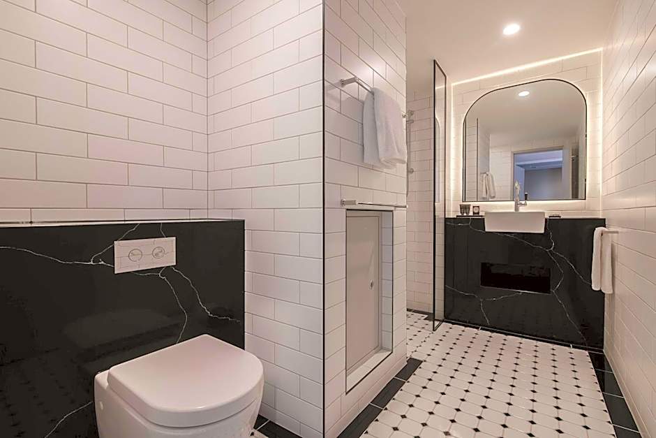 The Savoy Hotel on Little Collins Melbourne