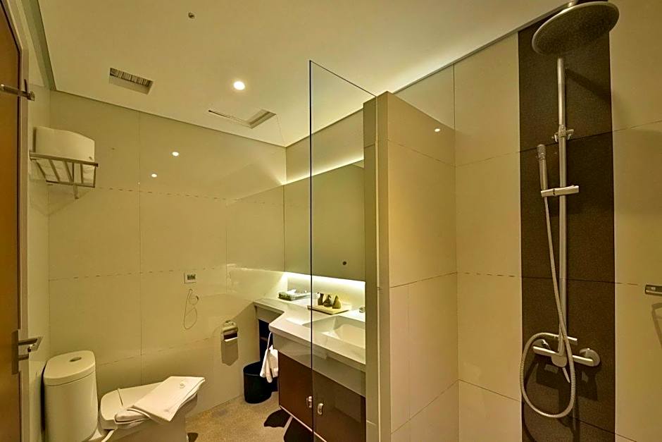 Oak Tree Emerald Hotel & Conventions Semarang