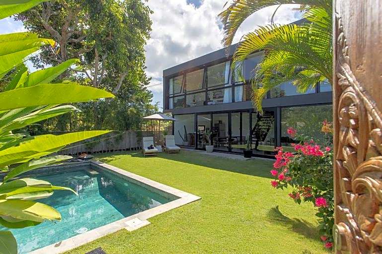 Villa Mola 2 by Alfred in Bali