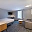 Days Inn by Wyndham Thunder Bay North