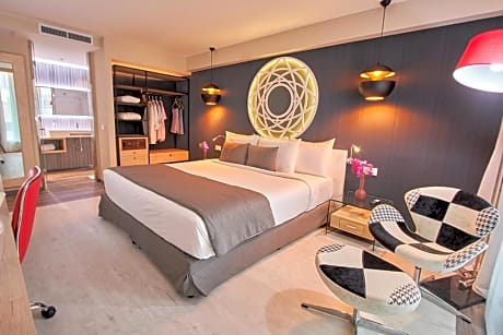 JUNIOR SUITE 2 ADULTS + 1 CHILD