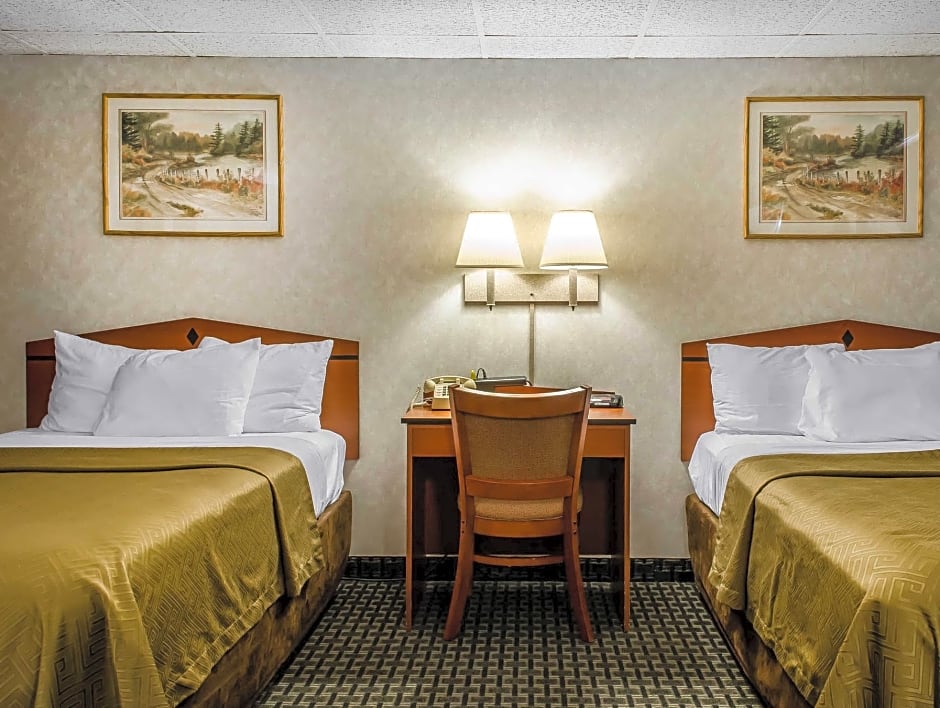 Rodeway Inn State College - near University