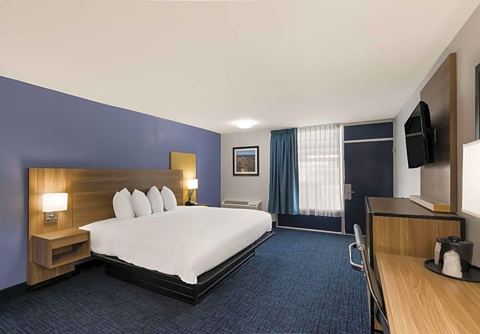 SureStay Plus by Best Western Pigeon Forge