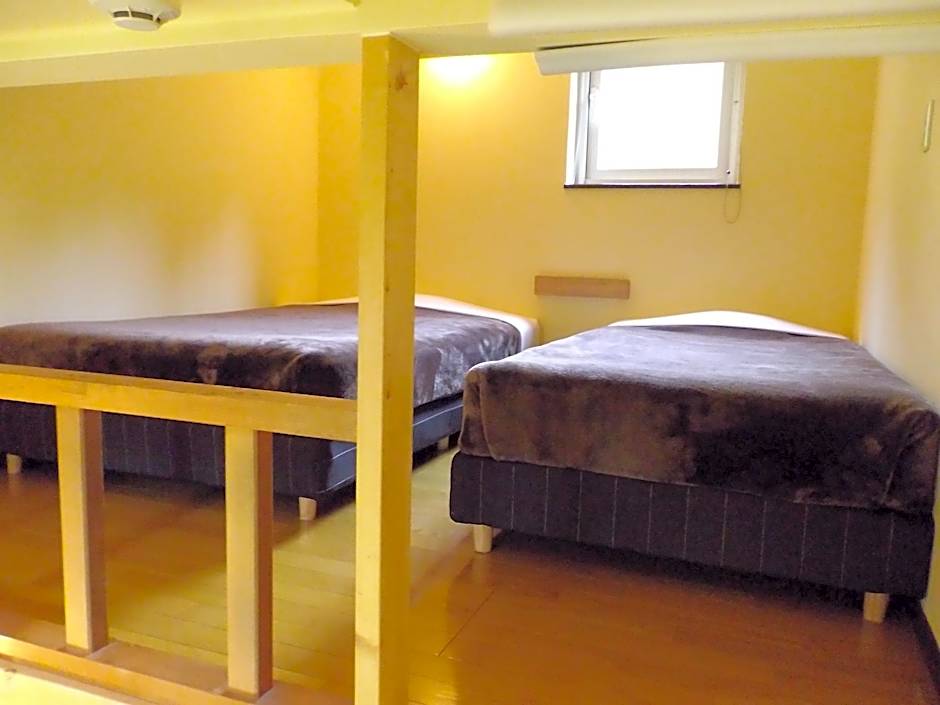 Cafe & inn That Sounds Good