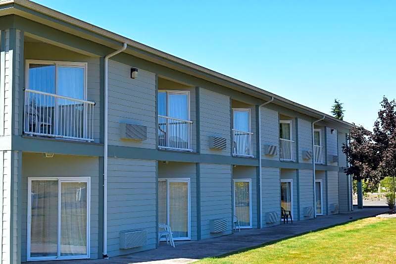 The Dew Drop Inn Motel