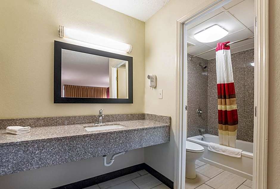Red Roof Inn Cincinnati Airport-Florence/ Erlanger
