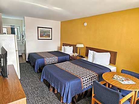 Standard Room with Two Double Beds -Smoking