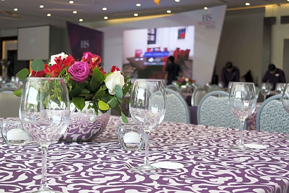HS HOTSSON Hotel Silao