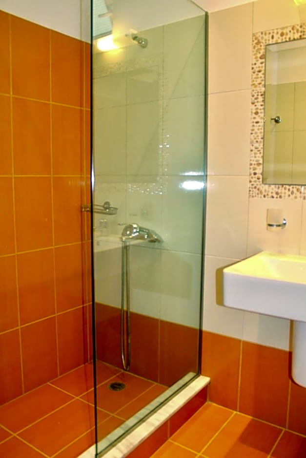 Peroulia Beach Houses