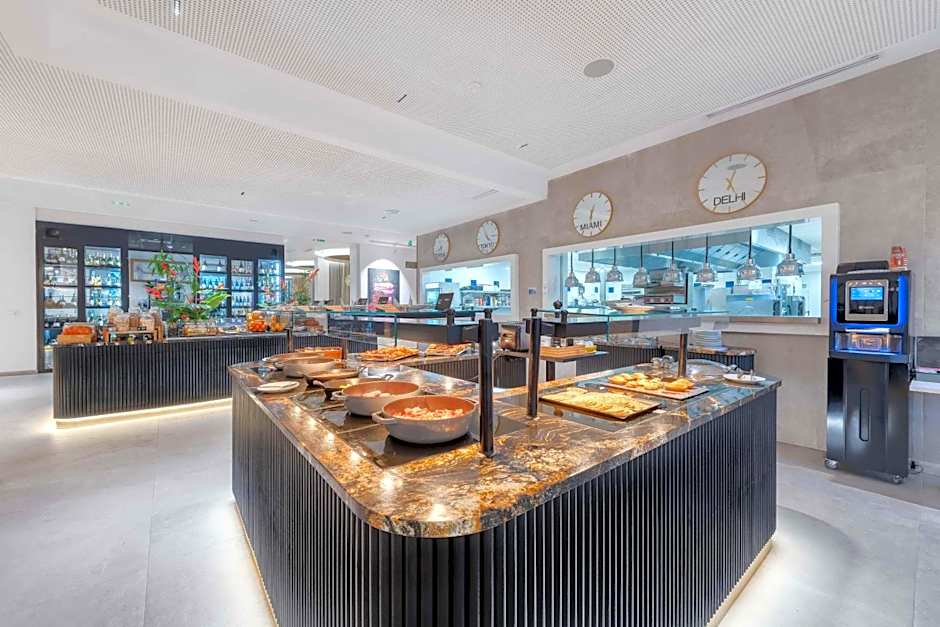 GOLDEN TULIP LYON OUEST TECHLID Hotel & Spa