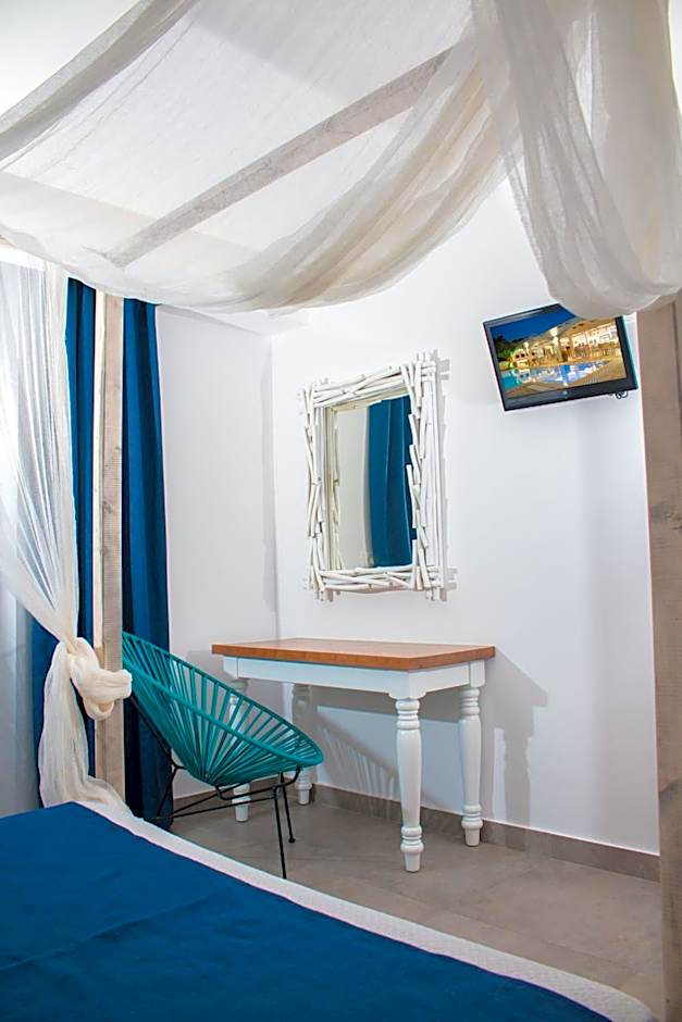 Malibu Boutique Studios & Bungalows