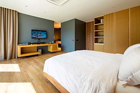 Napa Premier Double Room